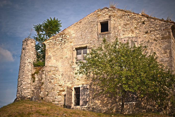 Things to do in Istria - An old house in Hum, Istria, Croatia.
